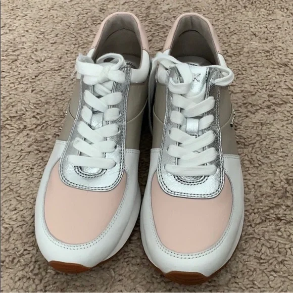 Michael Kors sneakers - Picture 2 of 8